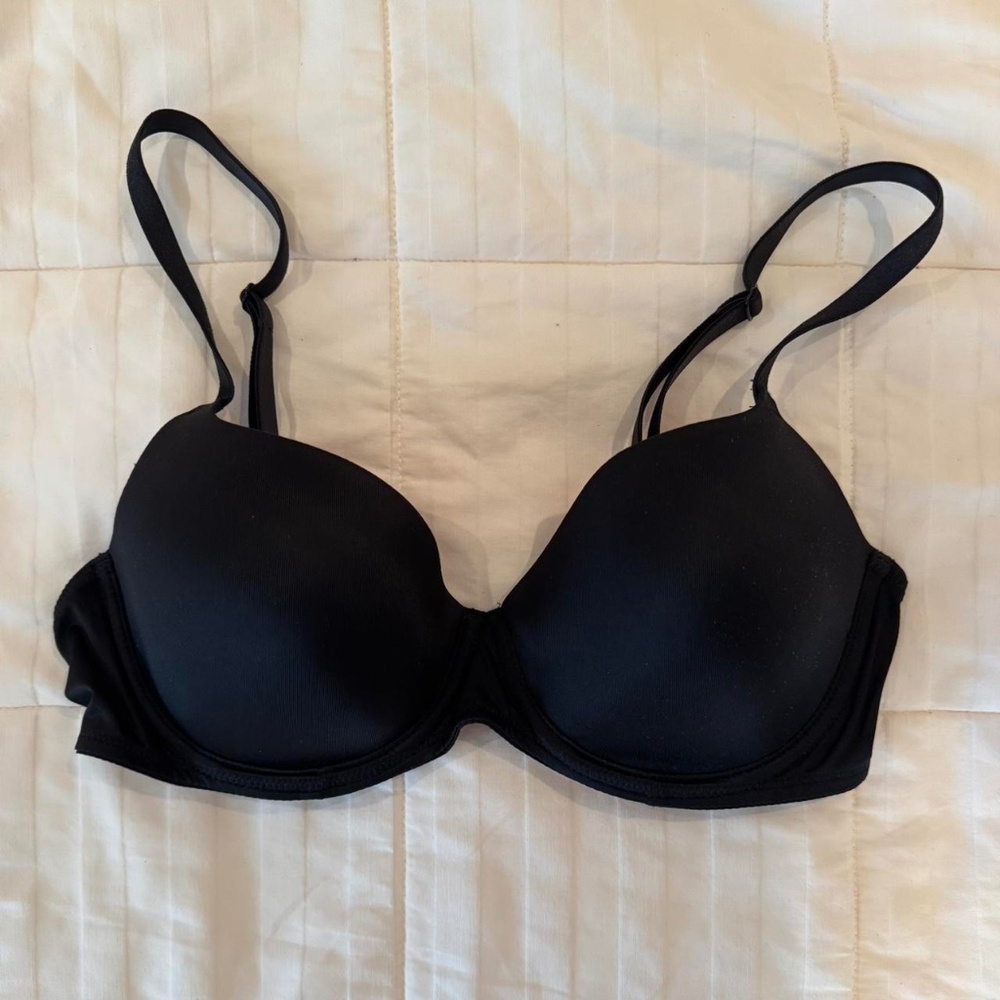 Victoria's Secret Pink Wear Everywhere Lightly Lined Bra